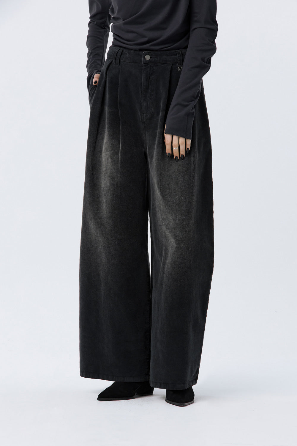 Treemingbird Corduroy Balloon Pants Black