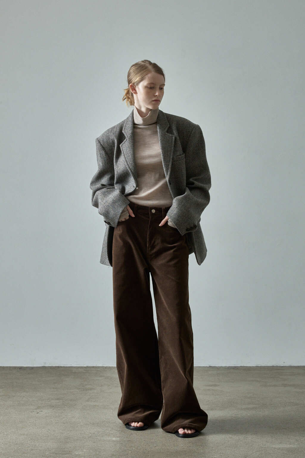 Facade Pattern Herringbone Tailored Jacket oatmeal
