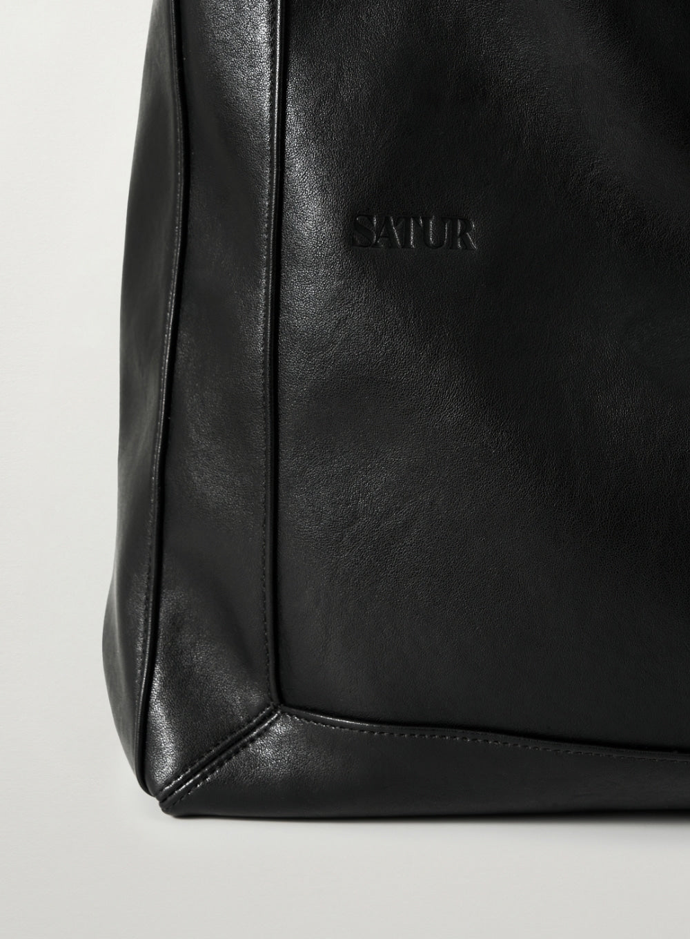 [satur] Classic Boat Bag - Black