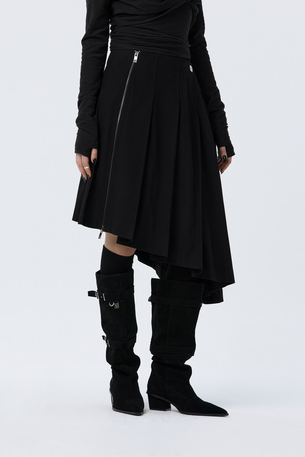 Treemingbird Pleated Asymmetric Skirt Black