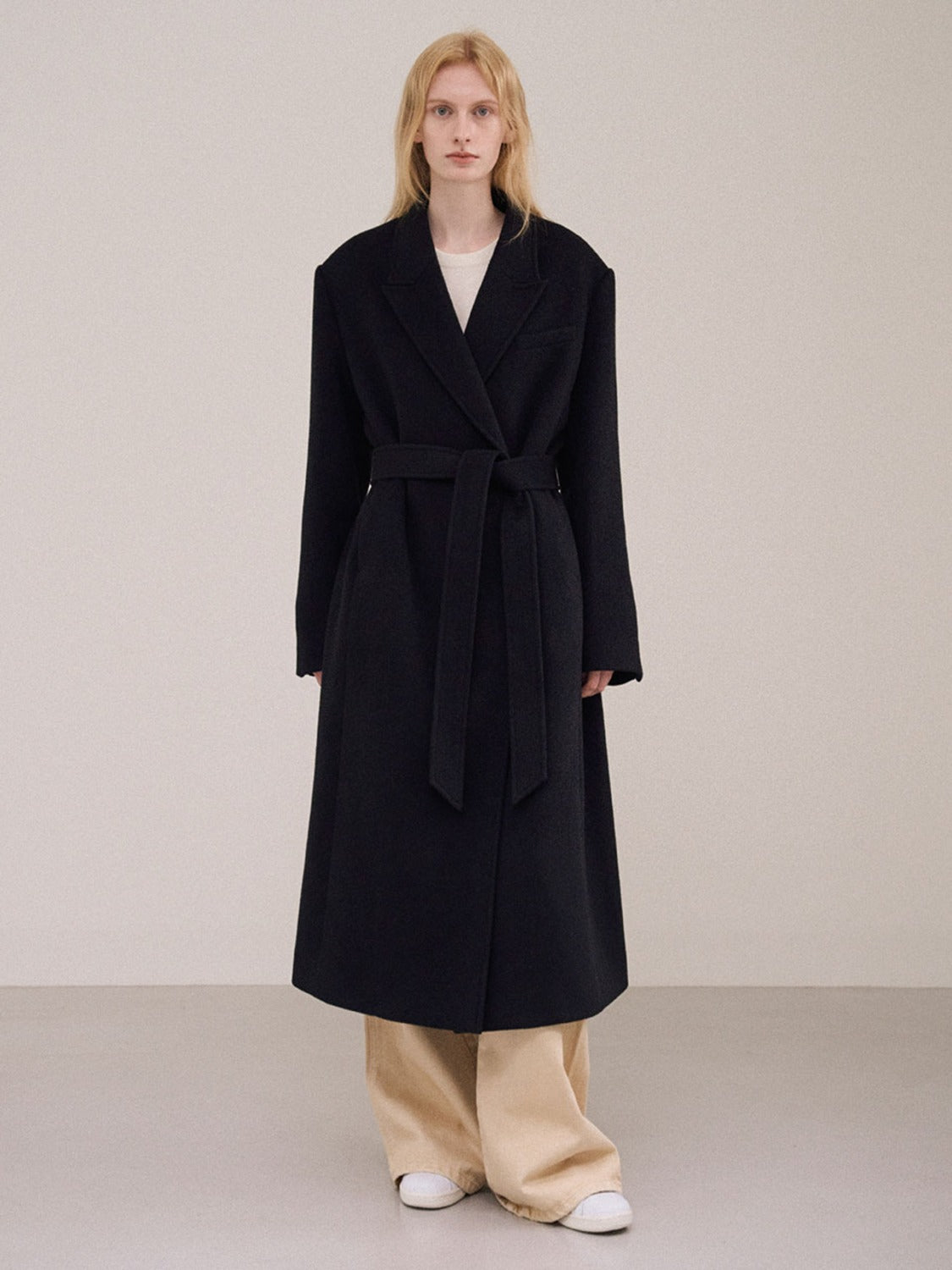 Facade Pattern Cashmere Belted Coat black