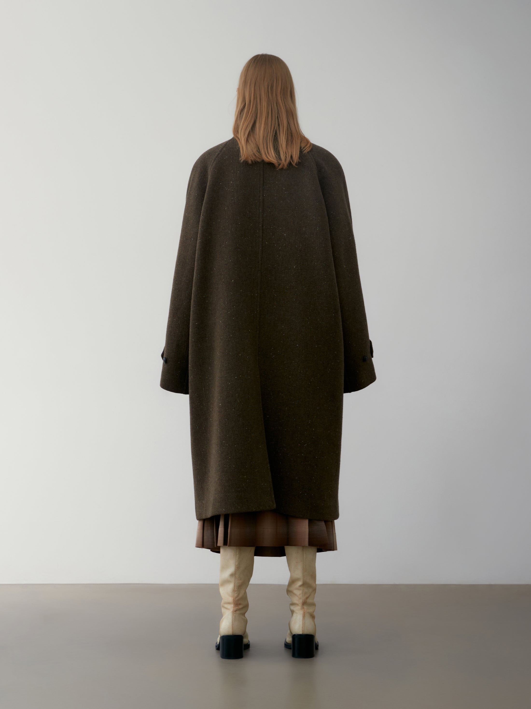 [low_classic] CASHMERE RAGLAN SLEEVE COAT
KHAKI