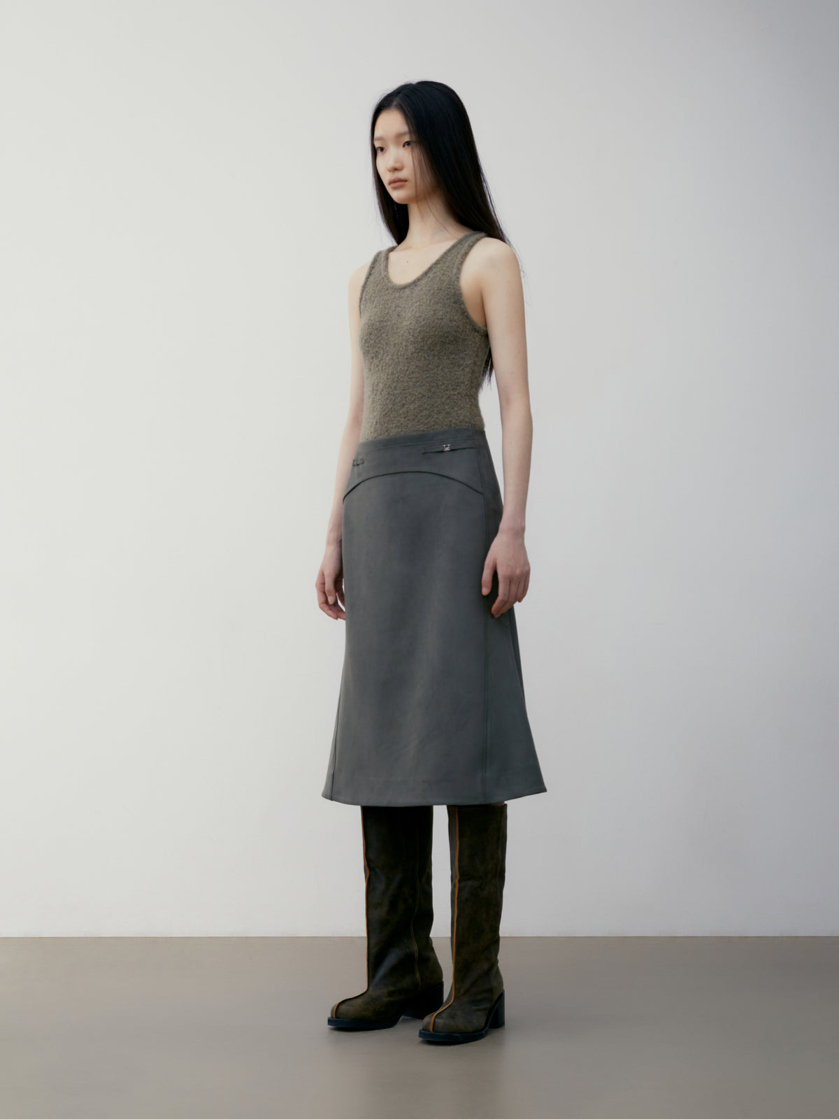 Low Classic Suede Mermaid Skirt Khaki