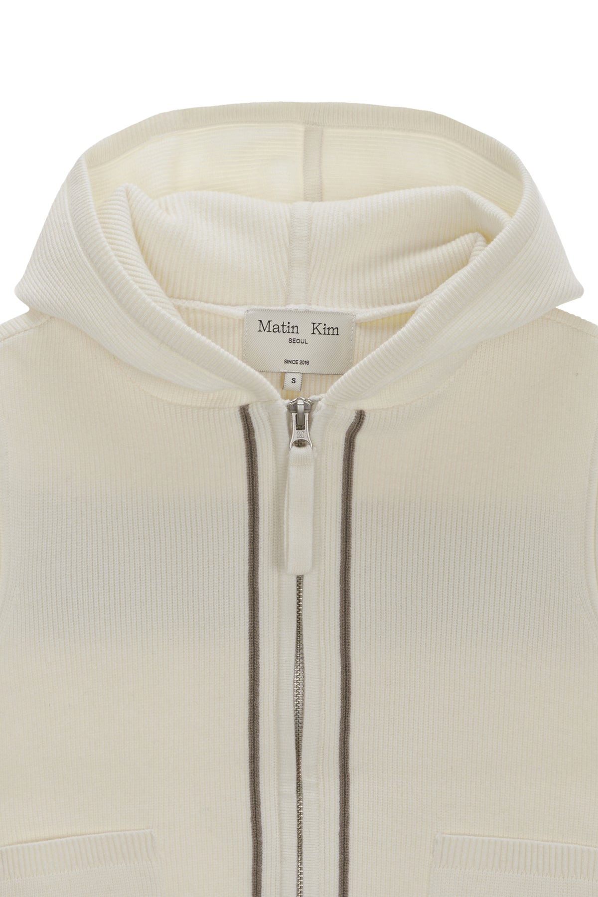 [matinkim] HOODY LOGO KNIT VEST FOR WOMEN IN IVORY