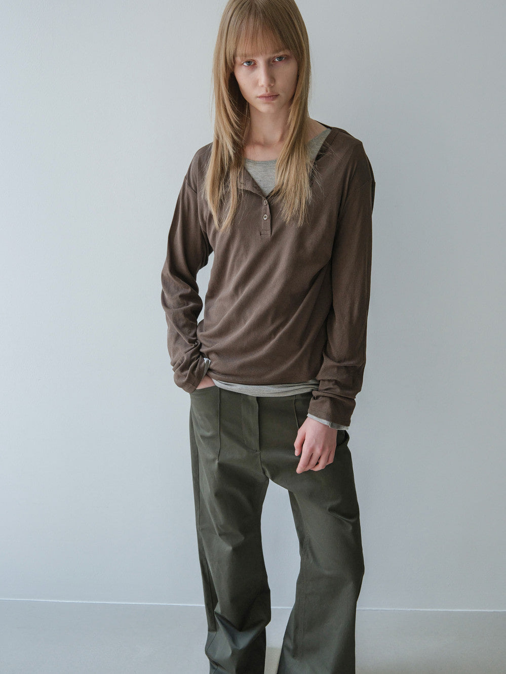 Low Classic Cotton Pin Tuck Bootcut Pants Khaki Brown