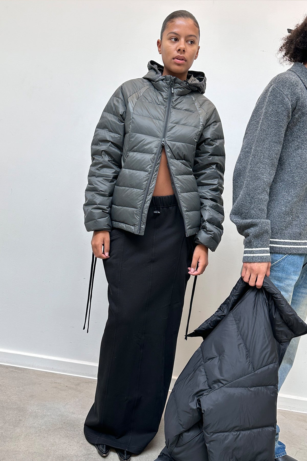[matinkim] WASHED STRING CARGO SWEATSKIRT IN BLACK