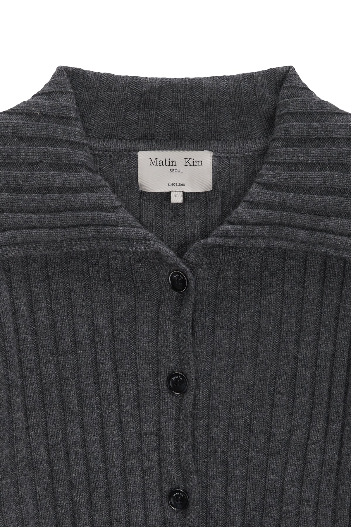 [matinkim] SEMI CROP KNIT BUTTON CARDIGAN IN GREY