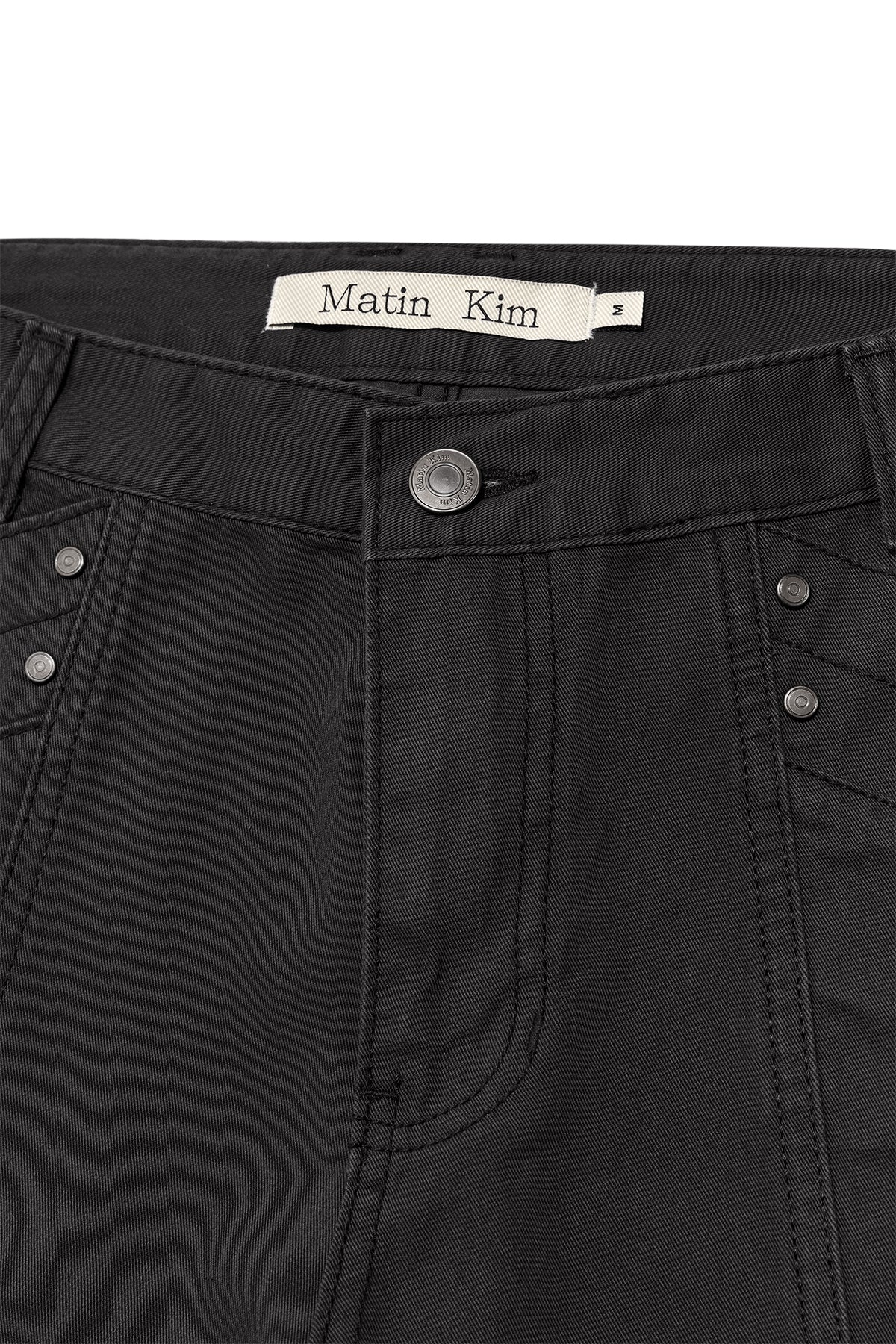 [matinkim] SEMI SLIMFIT BERMUDA PANTS IN CHARCOAL