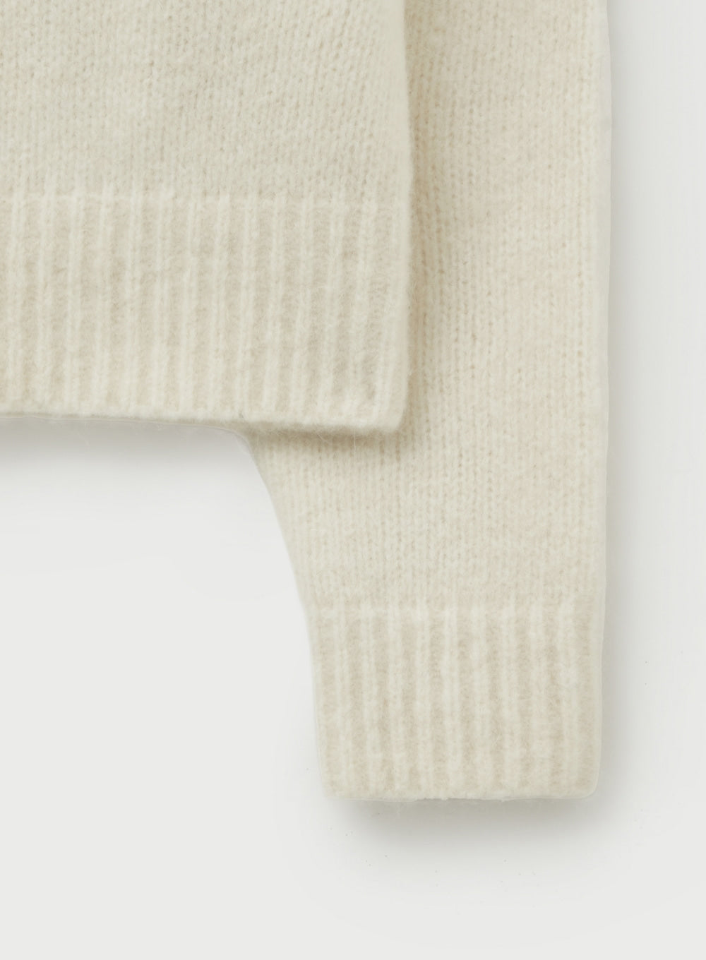 [satur] (W) Essen Two Tone Mohair Blend Knit - White