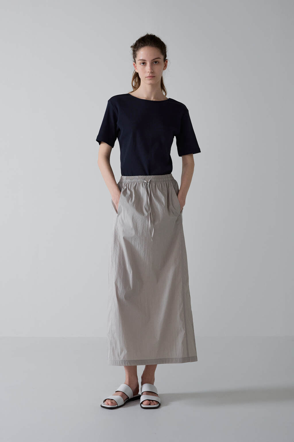 Facade Pattern Essential Banding Skirt soft grey