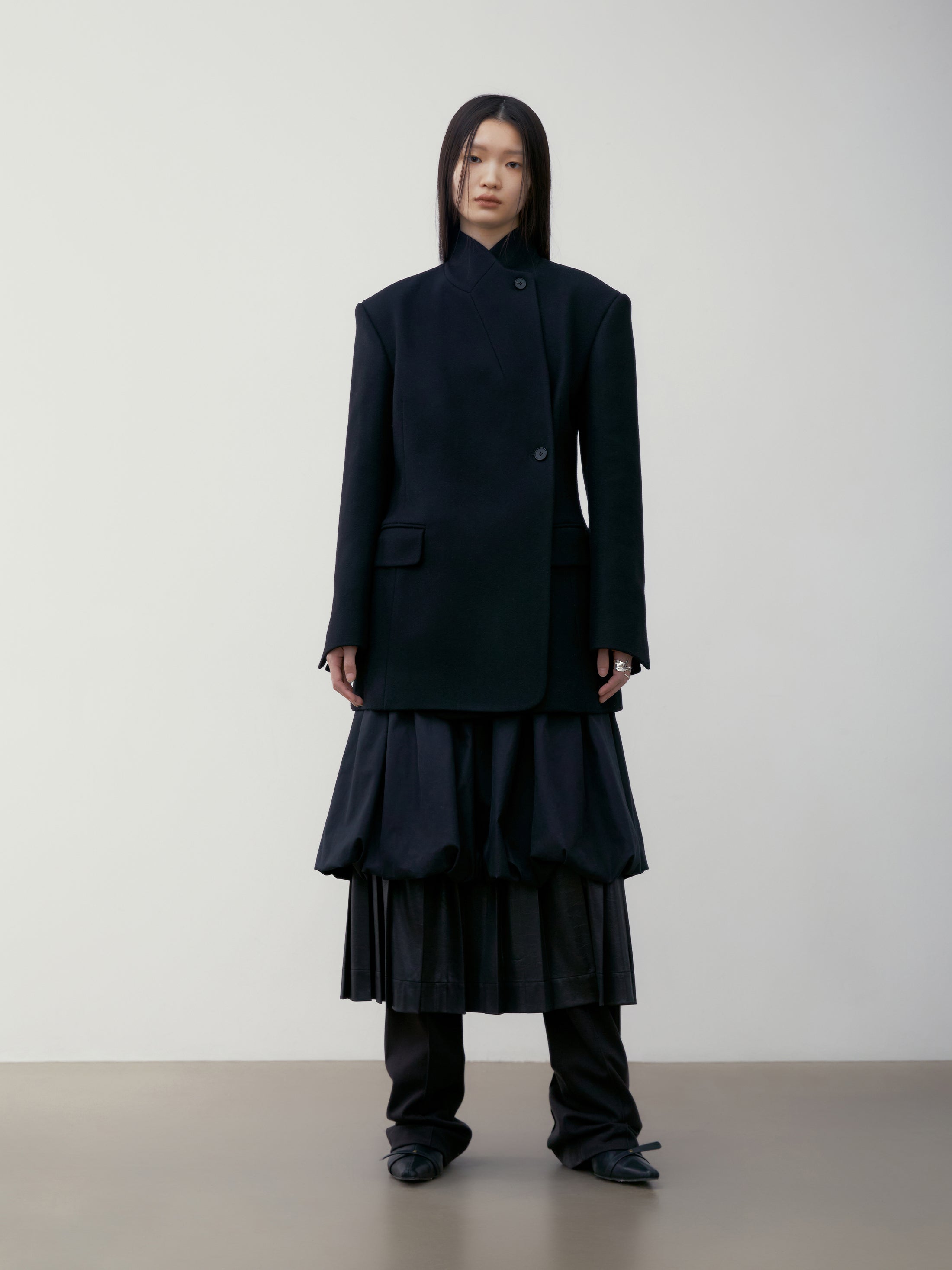 [low_classic] SLIM FIT WOOL COAT
BLACK