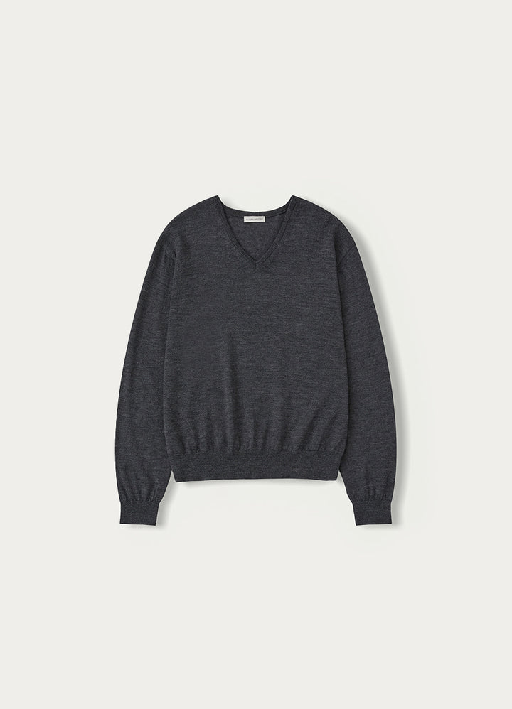 Nothing Written Charlotte v-neck pullover (Charcoal)
