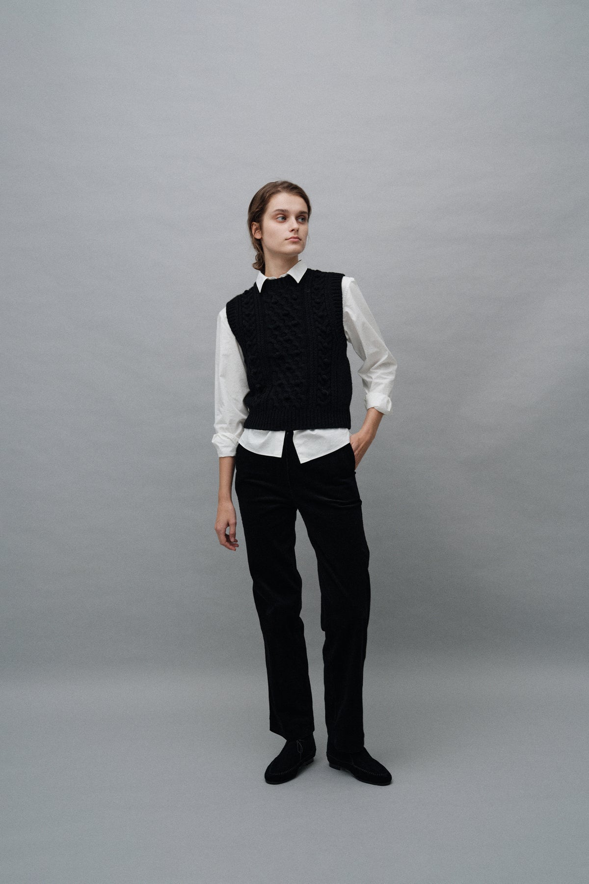 Nothing Written Latti wool vest (Black)