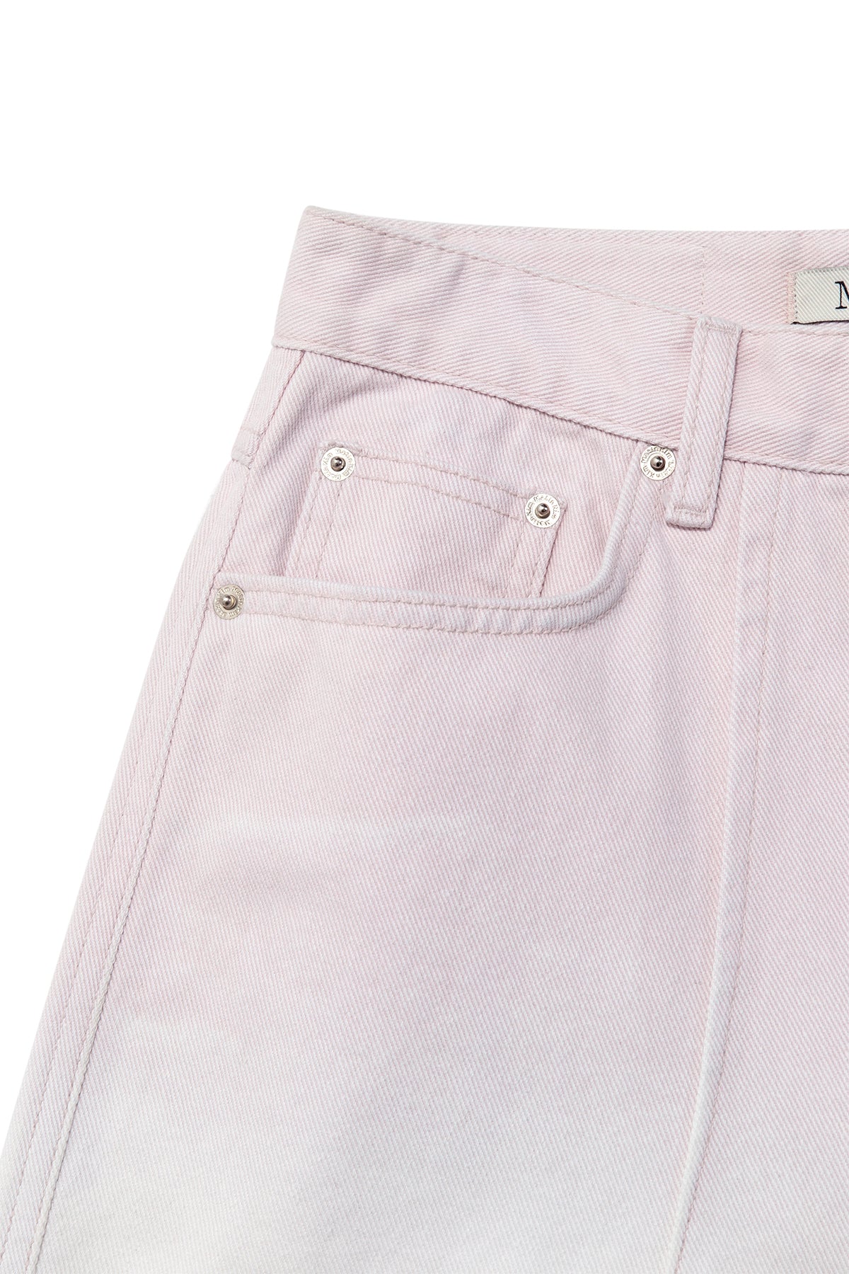 [matinkim] COLOR BRUSH BERMUDA DENIM CARGO PANTS IN LIGHT PINK