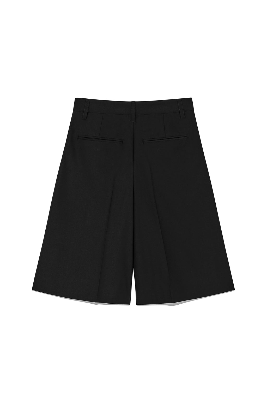 [matinkim] BERMUDA PLEATS SKIRT PANTS IN BLACK