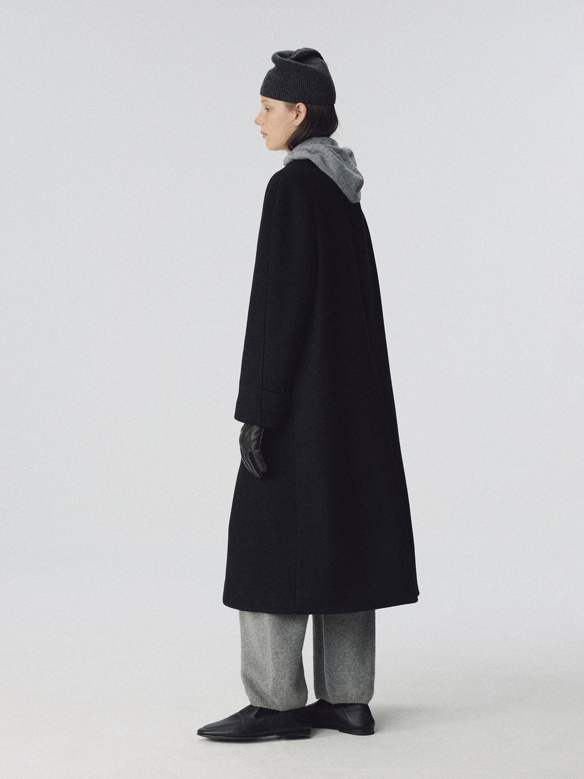Nothing Written Atelier wool coat (Black)