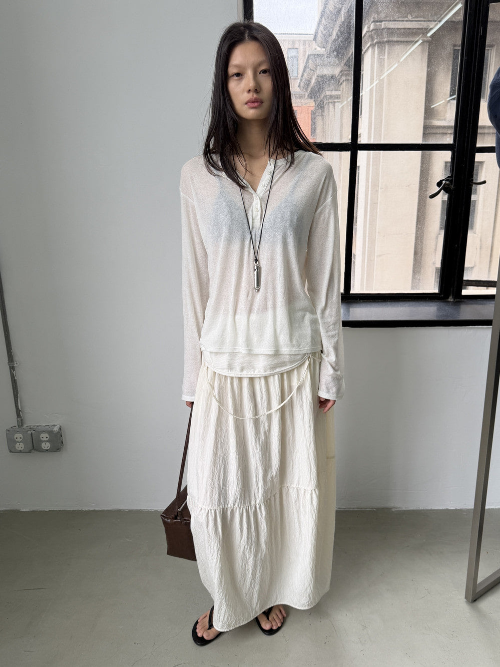 [Low Classic] Henley Neck Cotton Long Sleeve T-Shirt_White