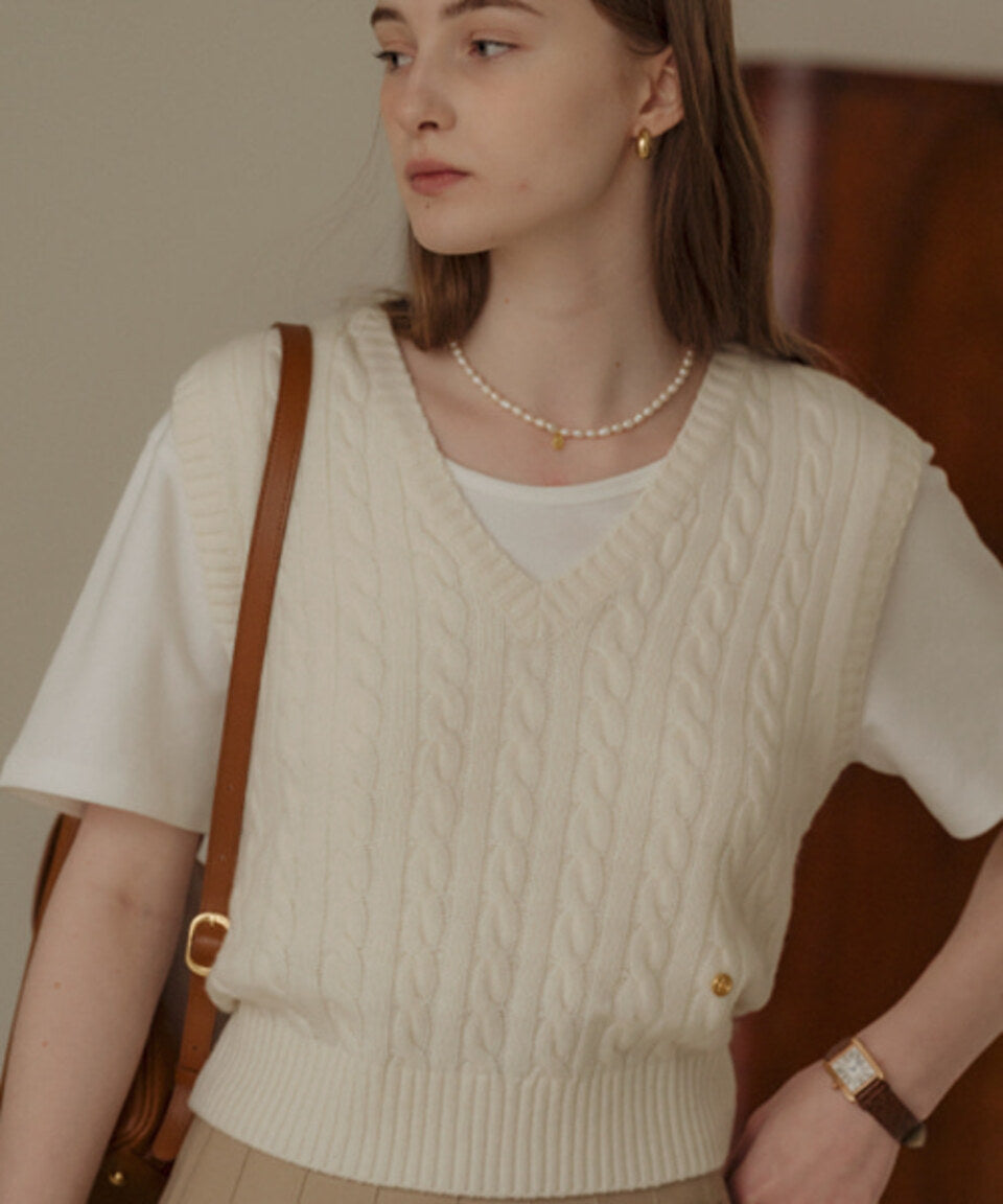 Tillidie Monica knit vest Ivory