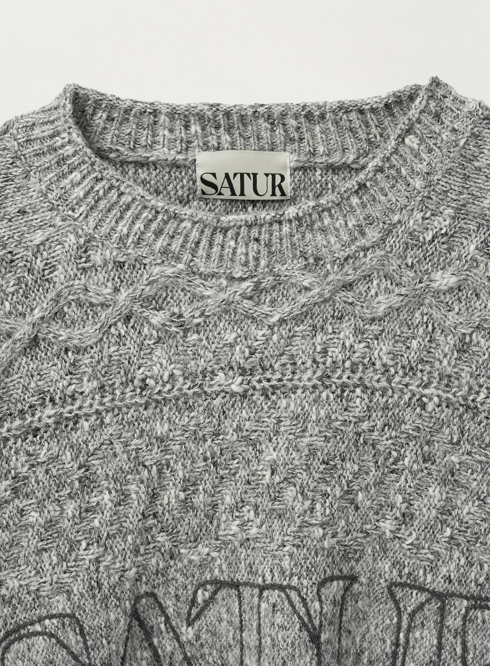 [satur] (W) Jacquard Crop Logo Knit - Black gray