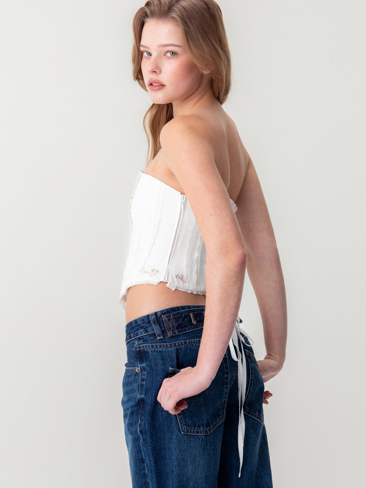 GLOWNY Lace Rose Corset Top (White)