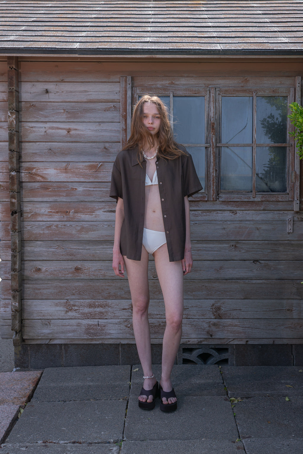 [matinkim] UNBALANCE COLLAR HALF SHIRT IN KHAKI BROWN
