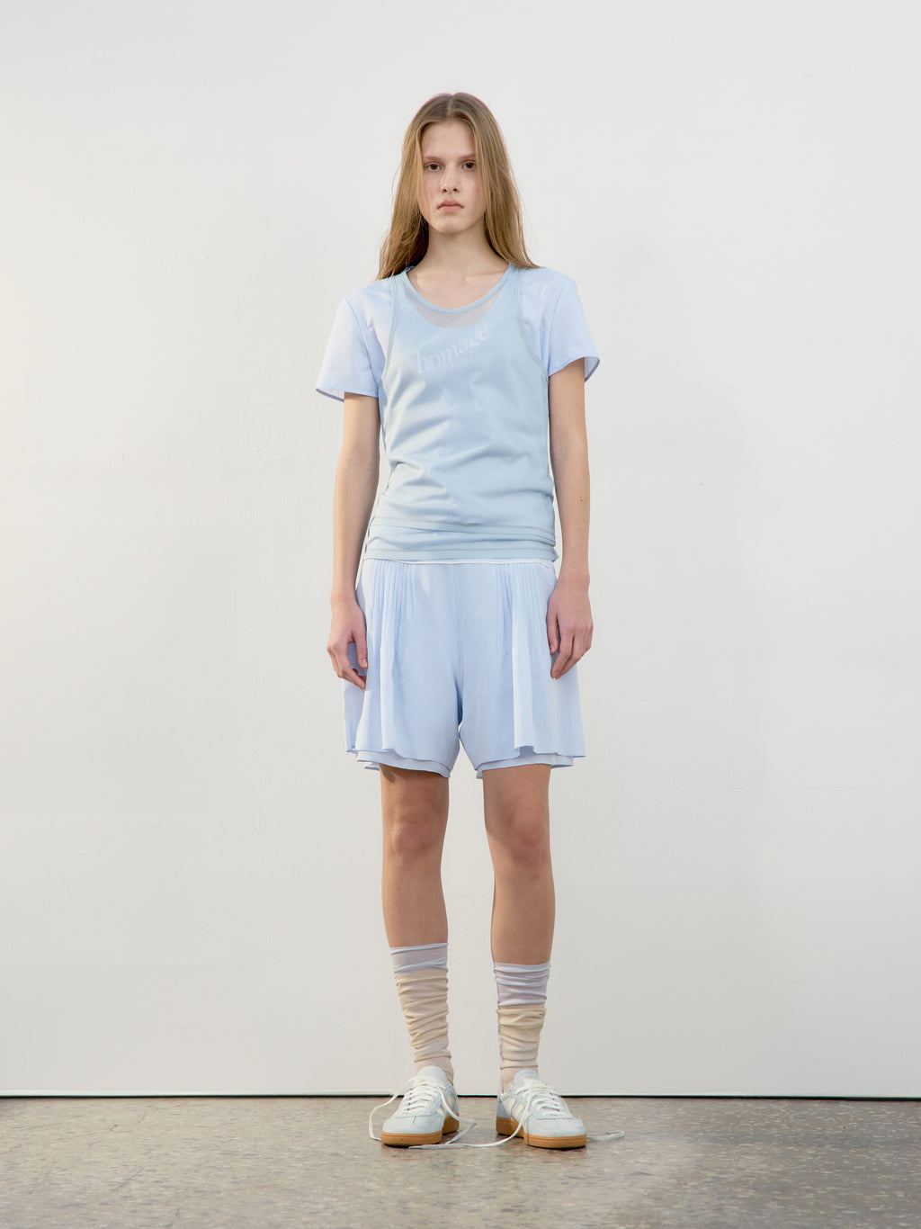 Low Classic U-Neck Logo Blouse Light Blue
