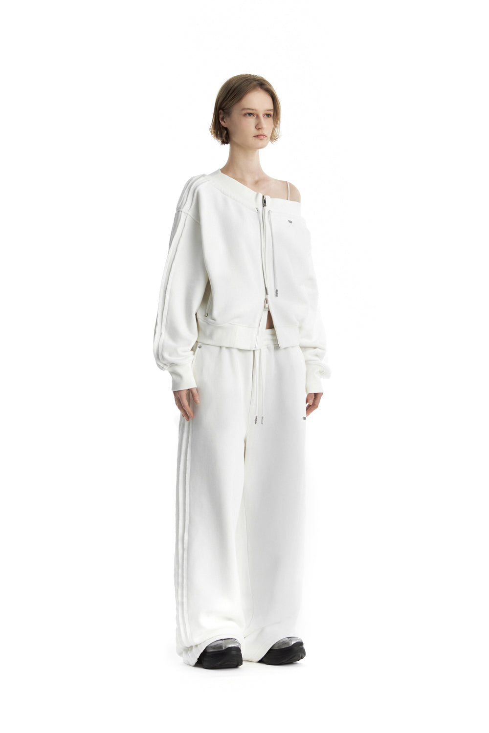 Treemingbird Tmb Off-Shoulder Sweat Set-Up Zip-Up White