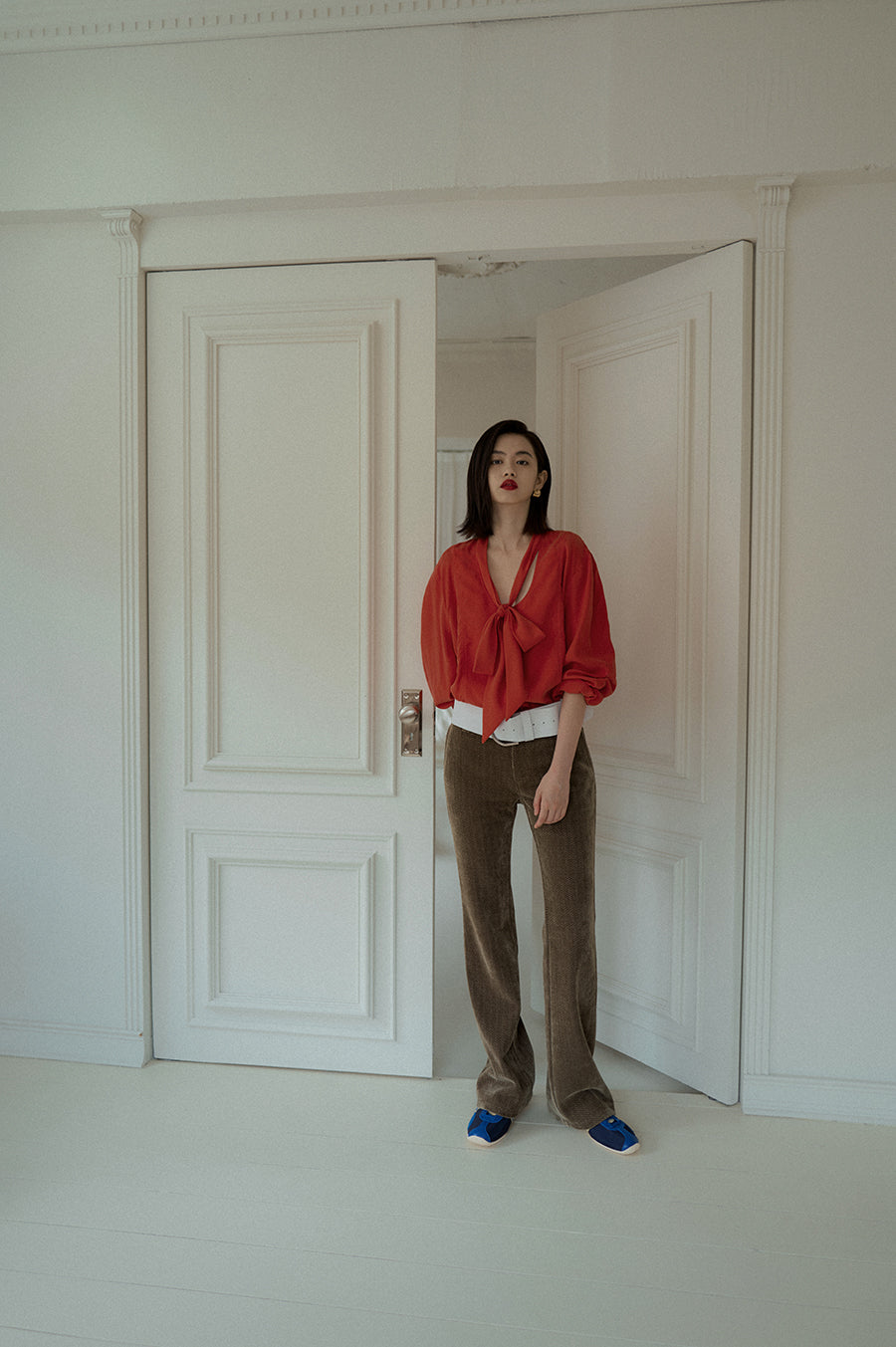 Overdueflair U Neck Long Tie Blouse Vintage Red