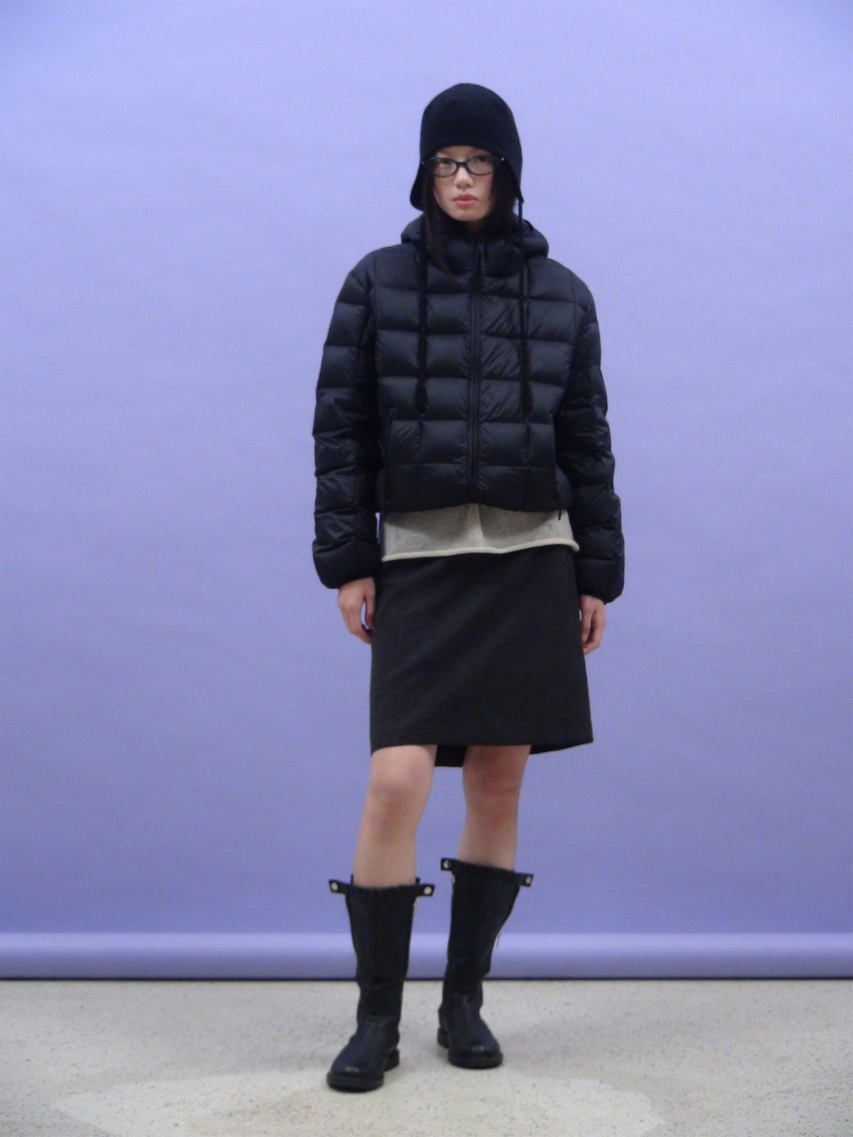 Low Classic Light Down Jacket Black