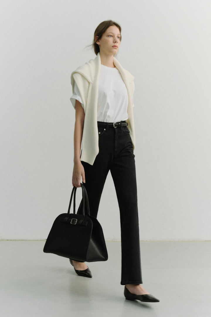 Dunst Essential Semi Boot-Cut Jeans Black