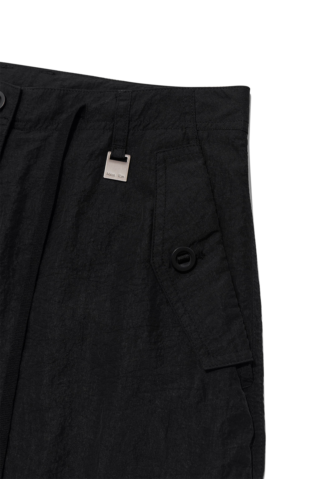 [matinkim] STRING NYLON CARGO PANTS IN BLACK