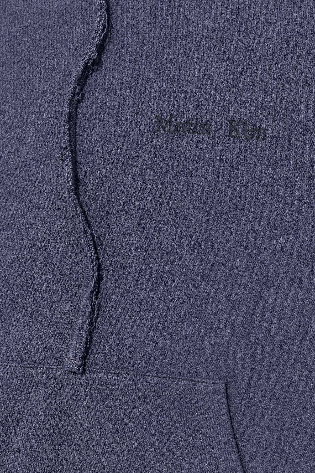 [matinkim] RIB CUT DETAIL LOGO HOODY IN SMOKE BLUE