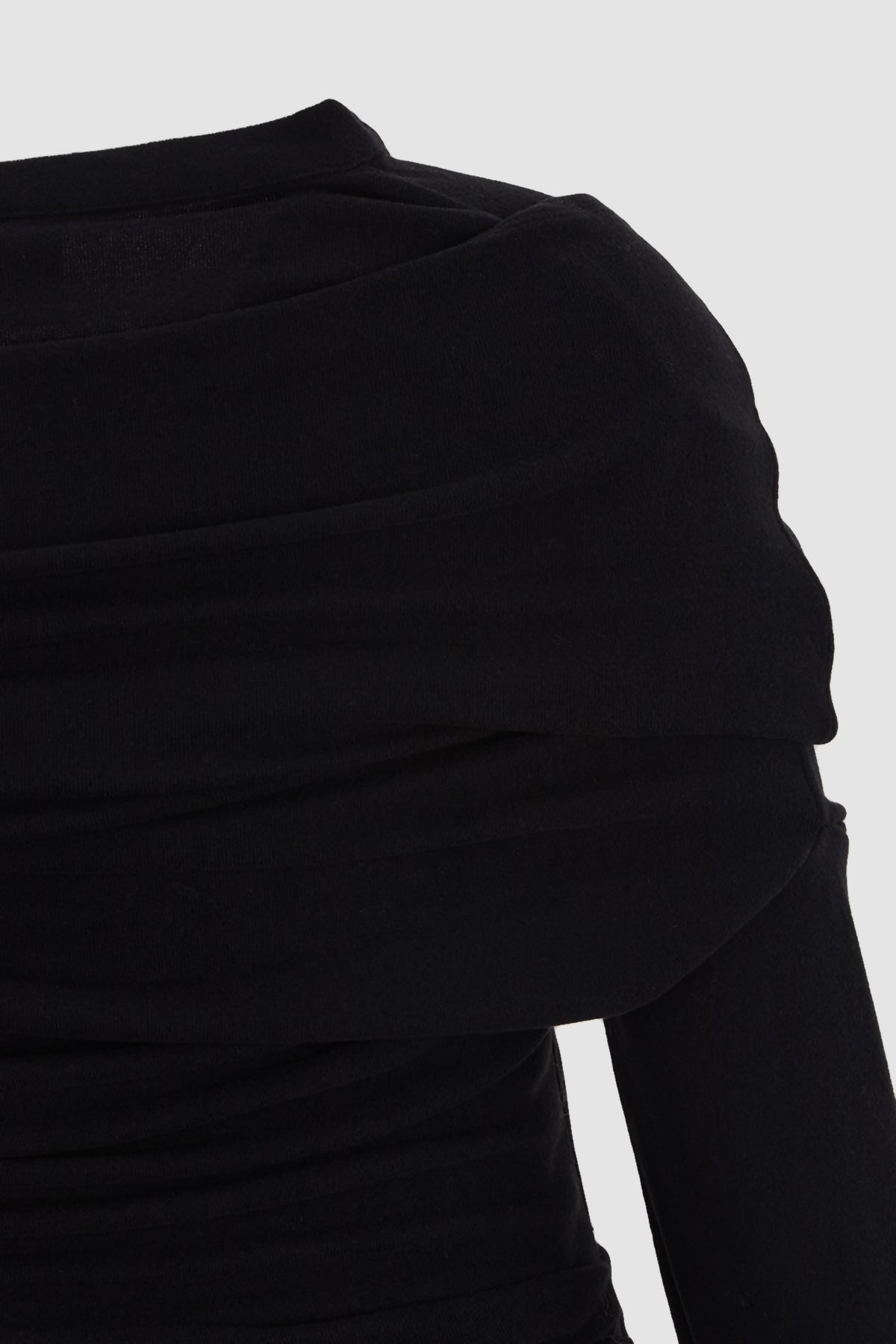[matinkim] Off Shoulder Detail Top IN Black