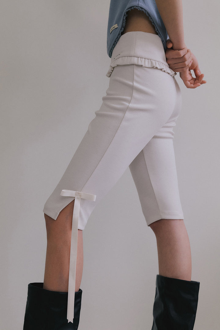 Overdueflair Frill Biker Shorts Cream