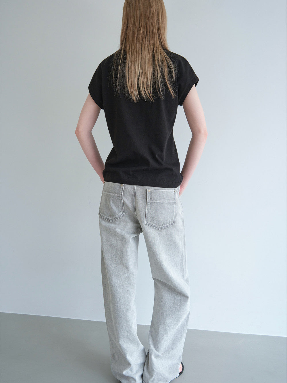 [Low Classic] New Straight Fit Denim_Light Grey