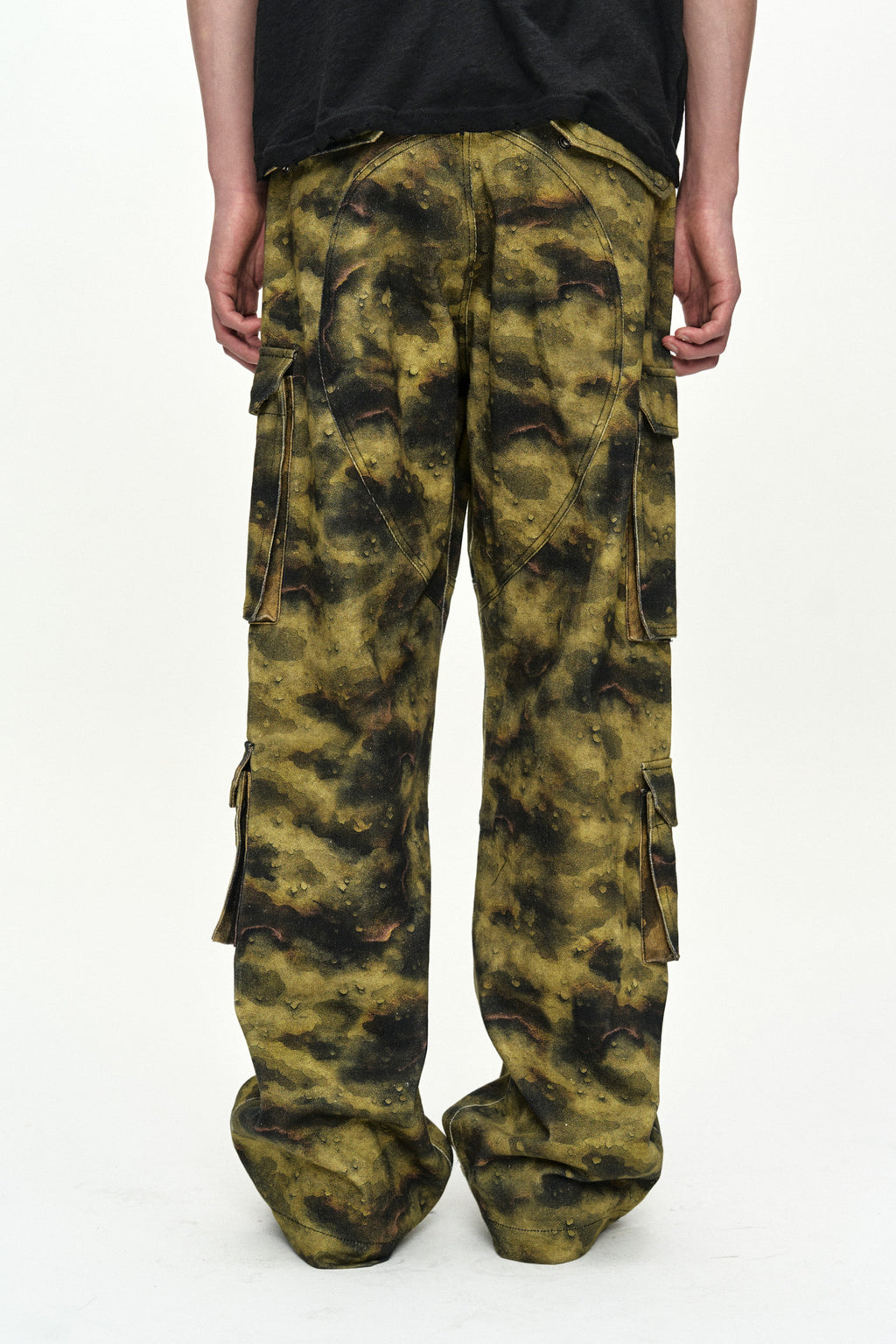 Andersson Bell Unisex Burnout Camouflage-Printed Cargo Jeans