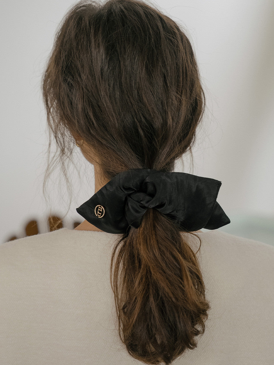 Tillidie Silk square scrunchy