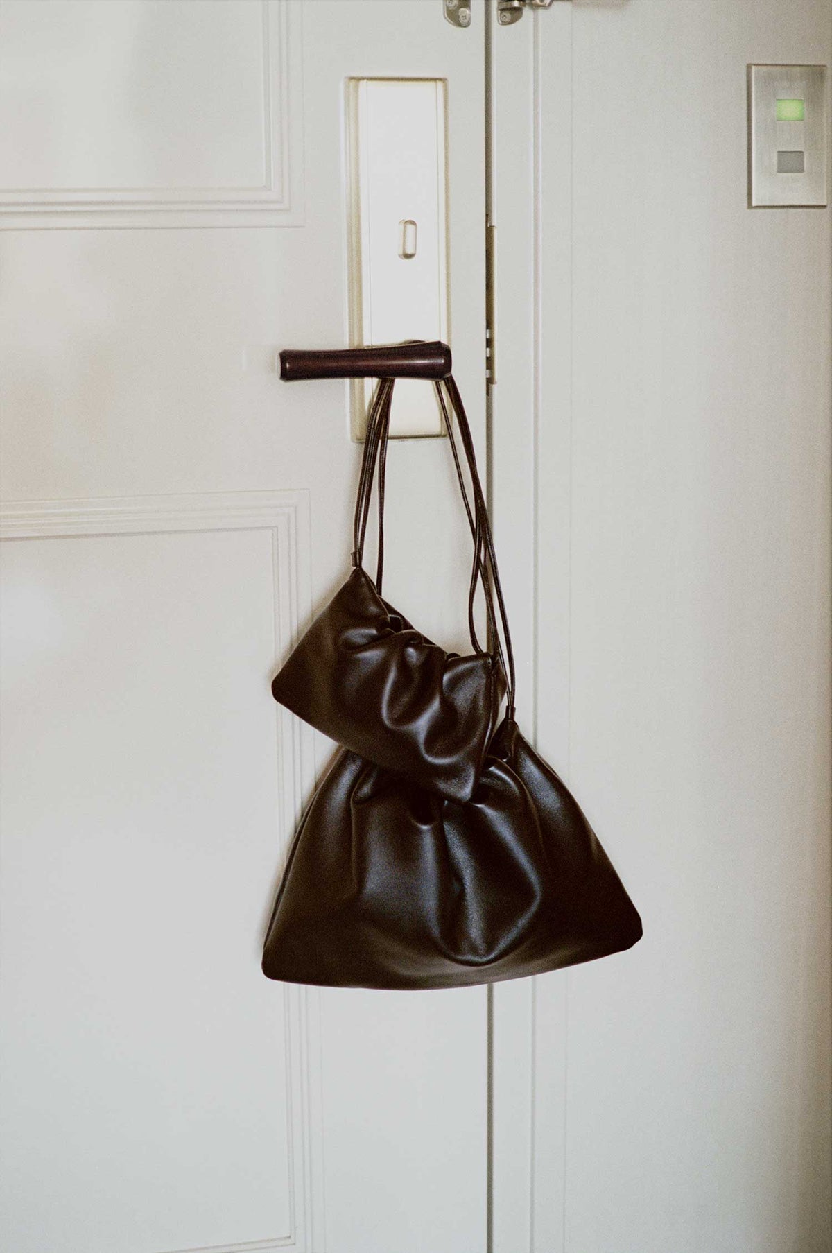 Nothing Written Nella strap large bag (Dark brown)