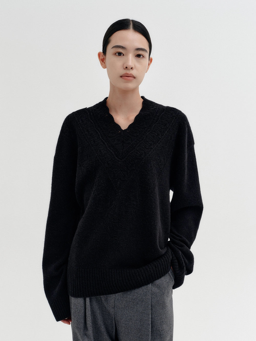 EENK Double V-Neck Knitwear Top - Black