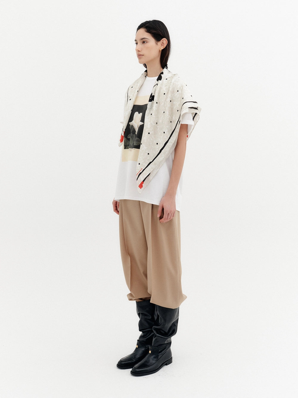 EENK Rose Graphic Front T-shirt - White