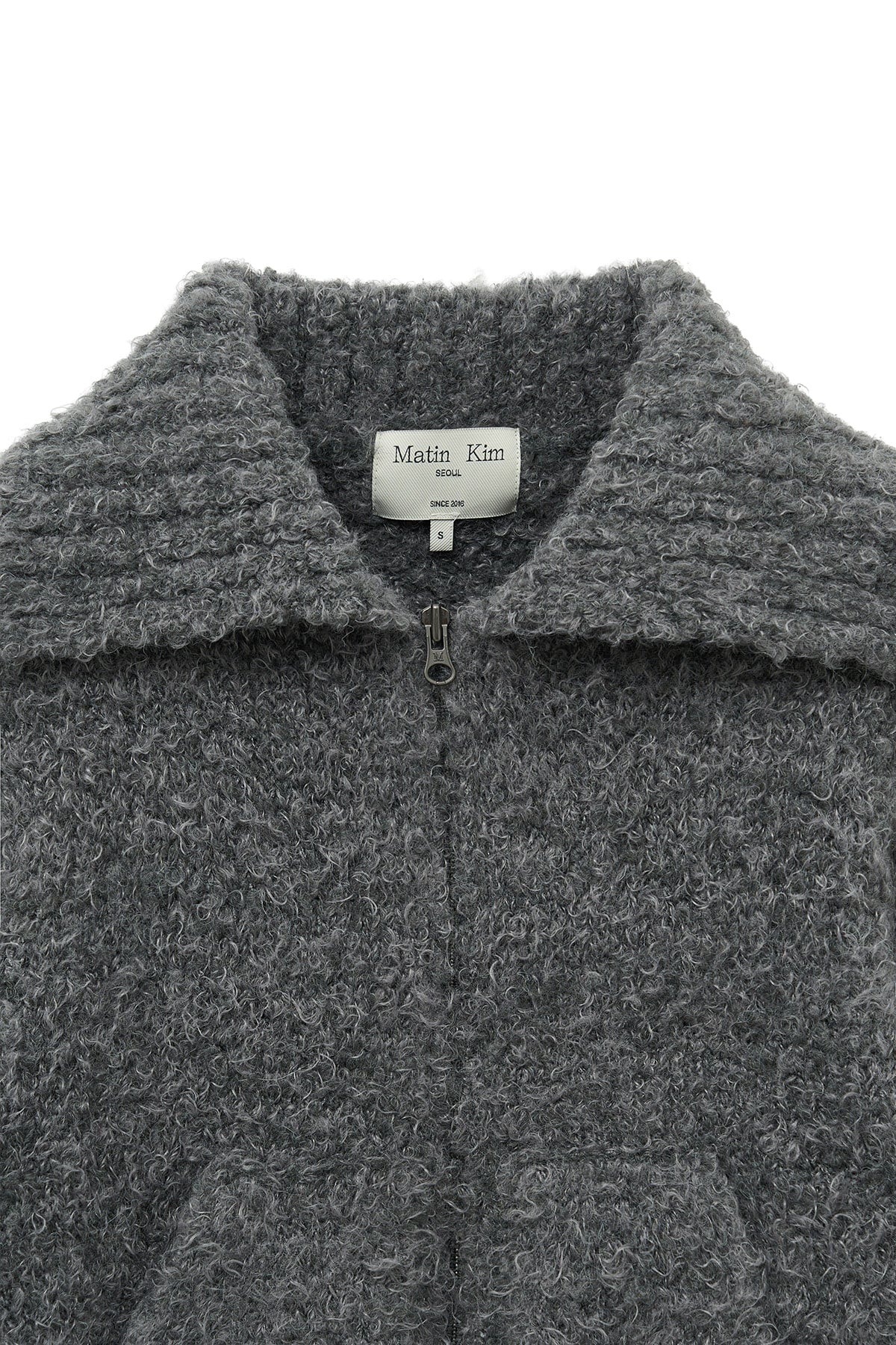 [matinkim] BOUCLE KNIT ZIP UP CARDIGAN IN CHARCOAL