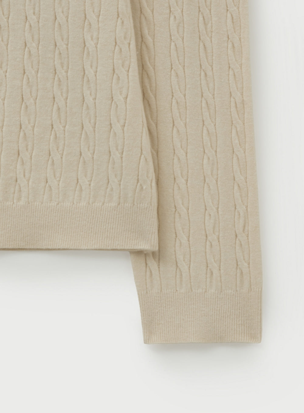 [satur] Plain Cable Crew Neck Knit - Cream