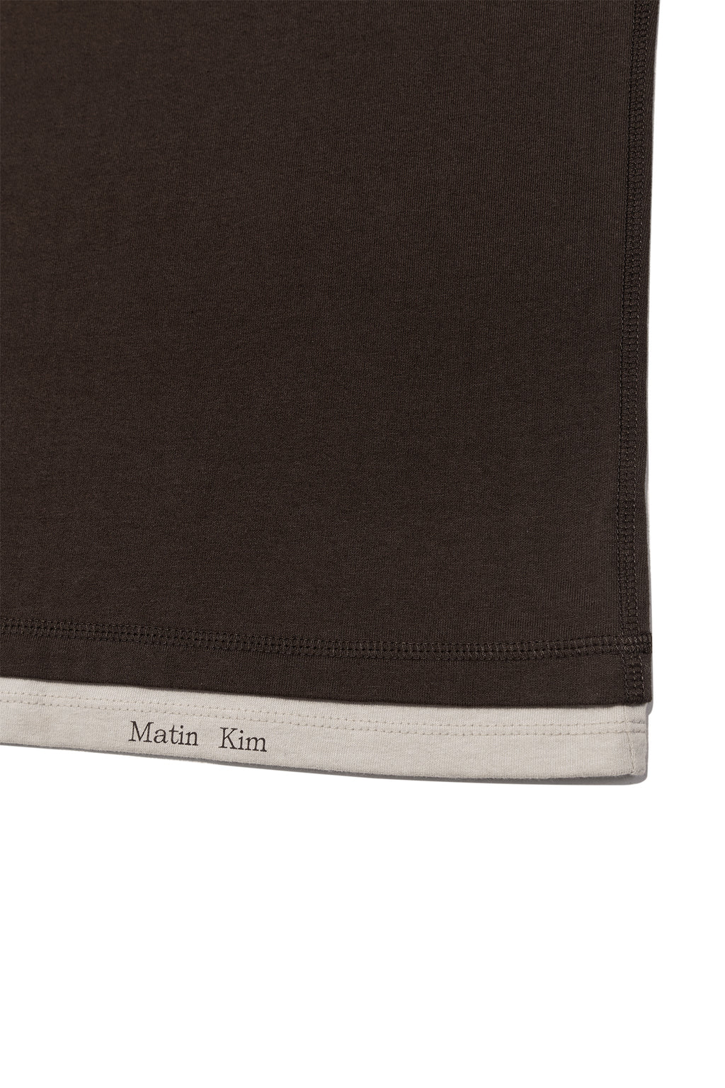 [matinkim] COLOR POINT LAYERED TOP FOR MEN IN BROWN
