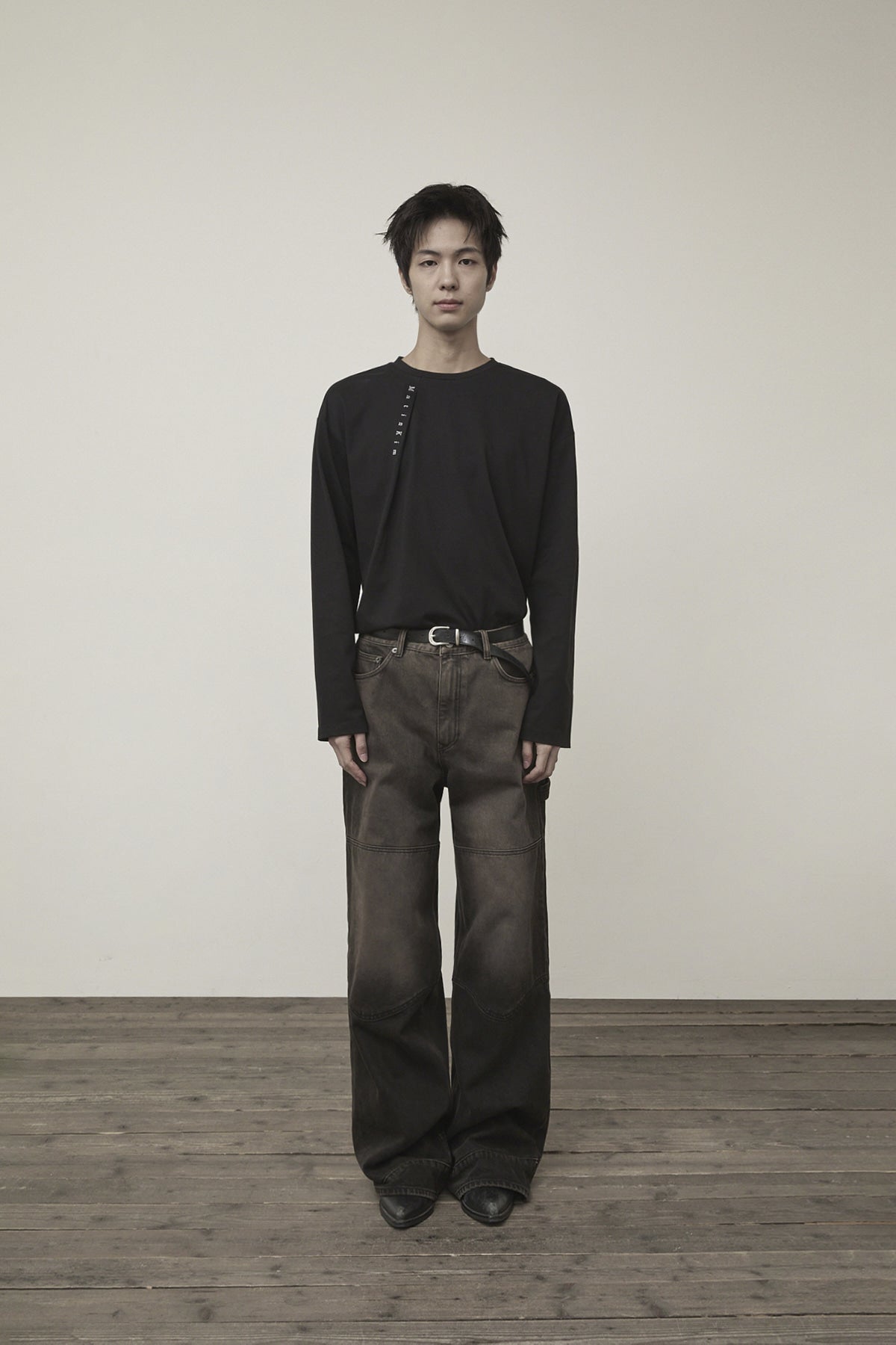 [matinkim] WESTERN DETAIL DENIM PANTS FOR MEN IN BLACK