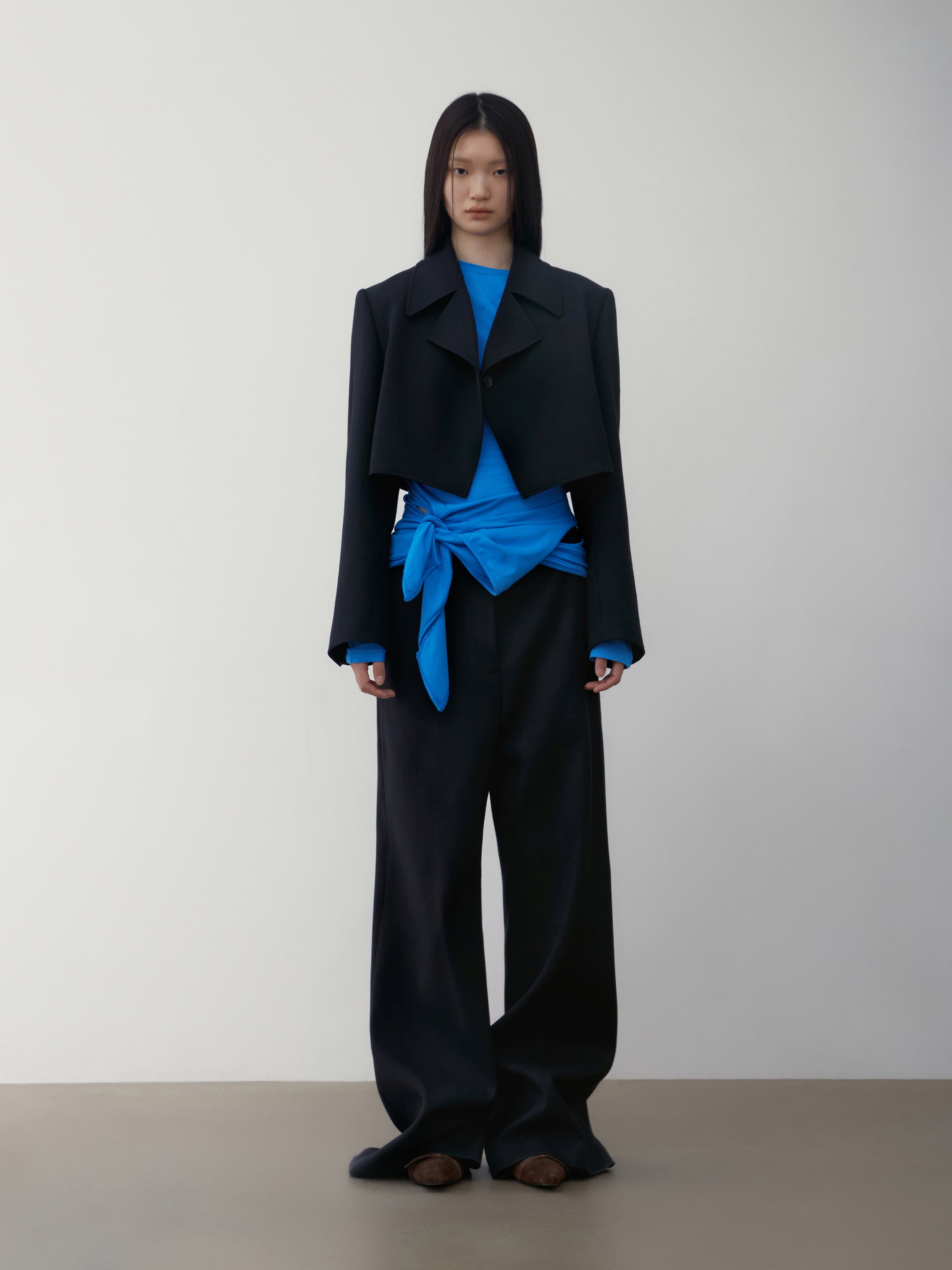 [low_classic] WOOL SHORT JACKET
BLACK