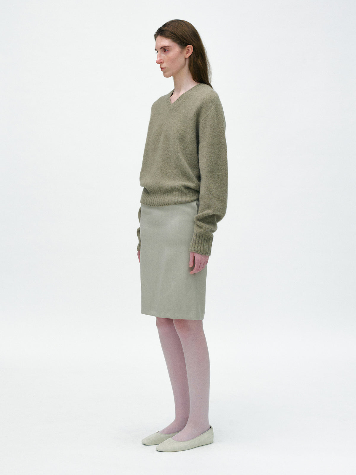 Nothing Written Miro v-neck pullover (Muted olive) (Pre-order, ships from Nov 6)