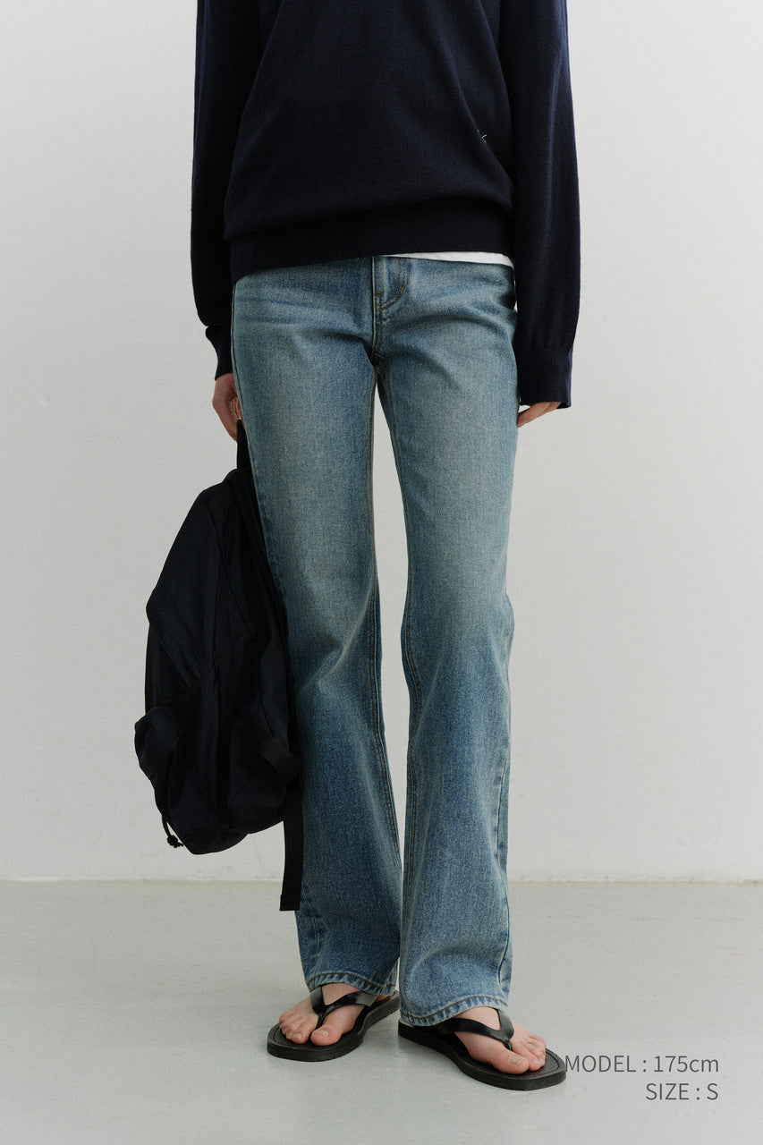 Dunst Essential Semi Boot-Cut Jeans Brushed Blue