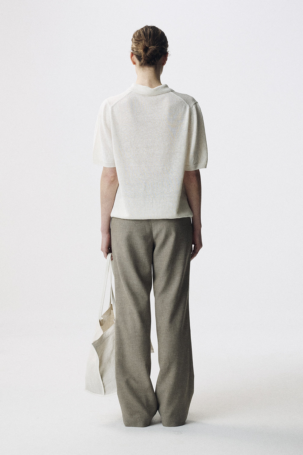 Nothing Written Biscuit shoulder bag (Pearl ivory)