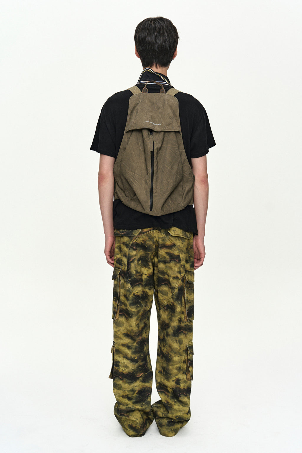 Andersson Bell Tie-Dyed Vest Backpack Khaki)