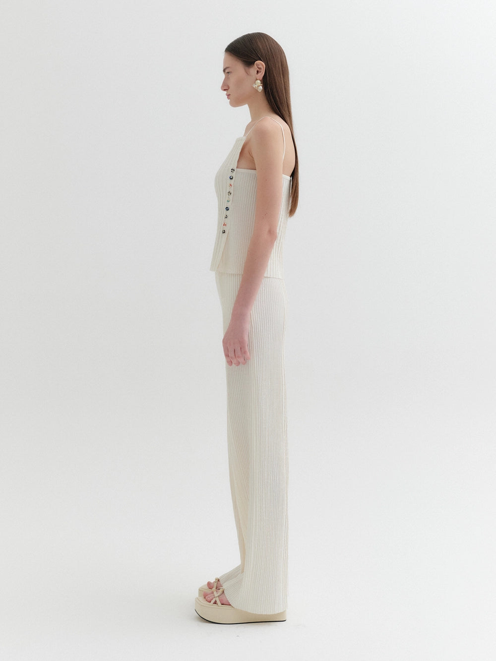 EENK Pleated Straight Pants - Ivory
